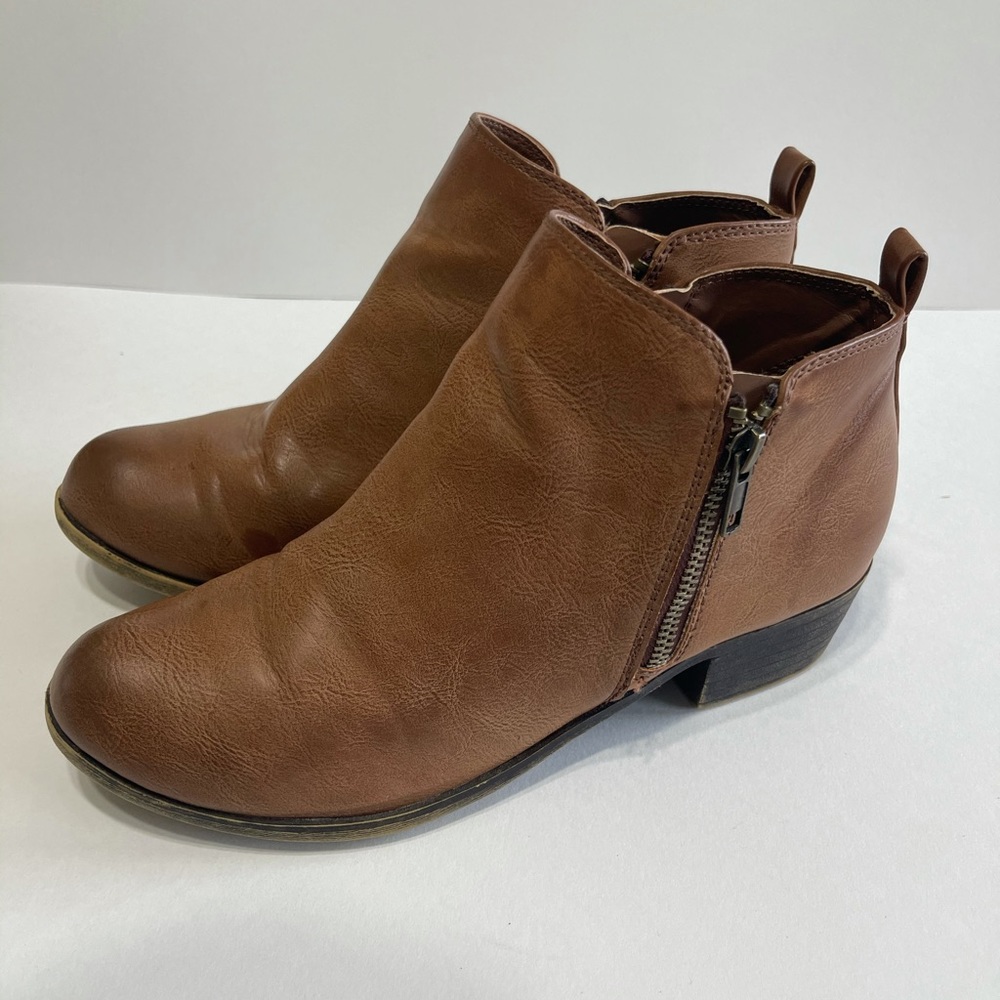 Women’s Dunes boots sz8